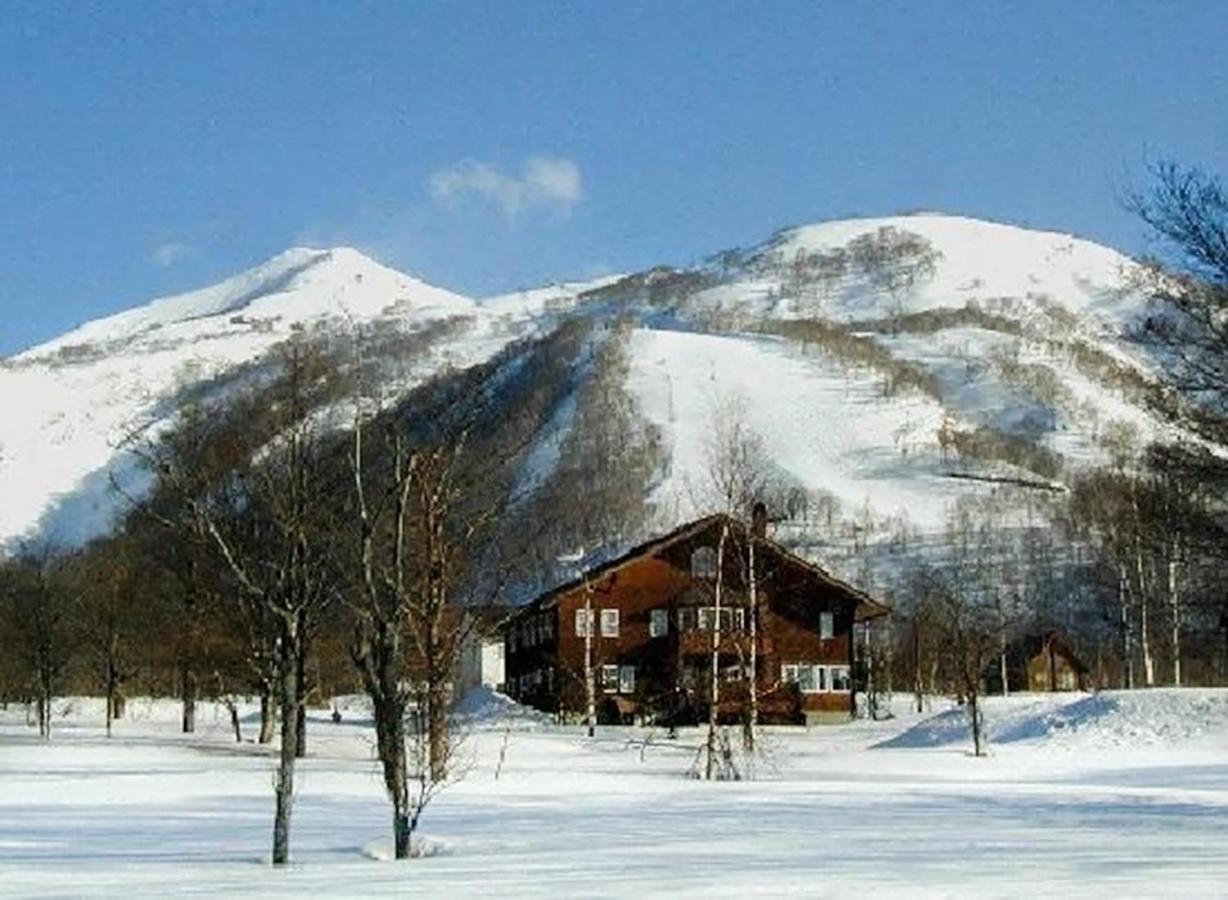Niseko Ski Lodge - Higashiyama Exterior photo